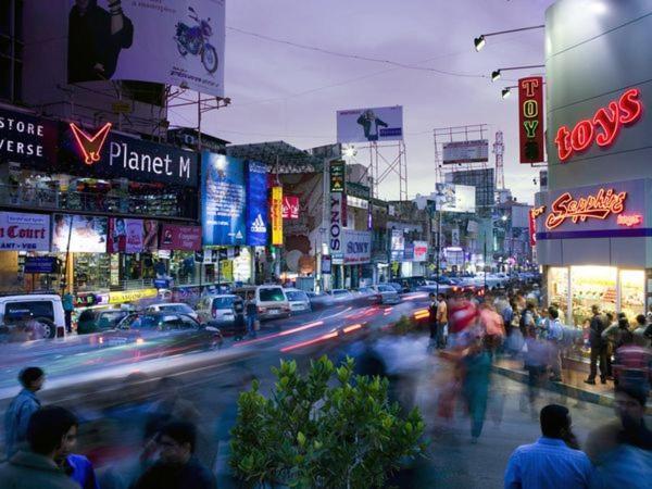 Mg Road One Hotel Bangalore Luaran gambar